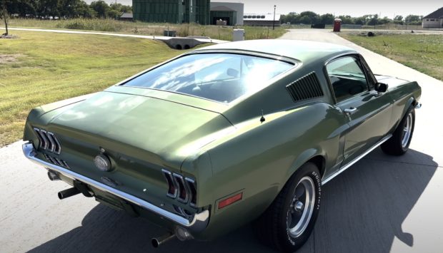 1968-Ford-Mustang-Fastback-302-Green-2