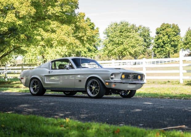 1968-Ford-Mustang-GT-White-3