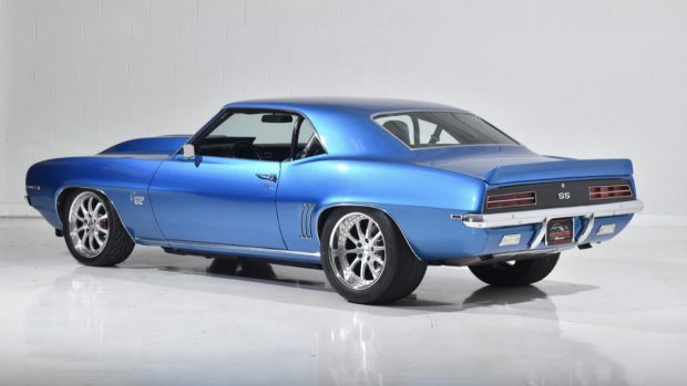 1969-Chevy-Camaro-Lightblue-3