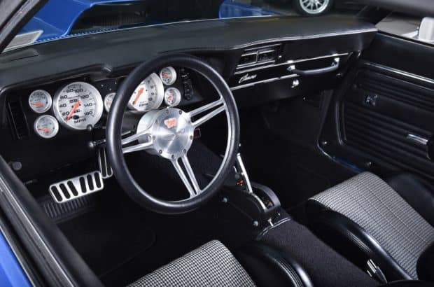 1969-Chevy-Camaro-Lightblue-5