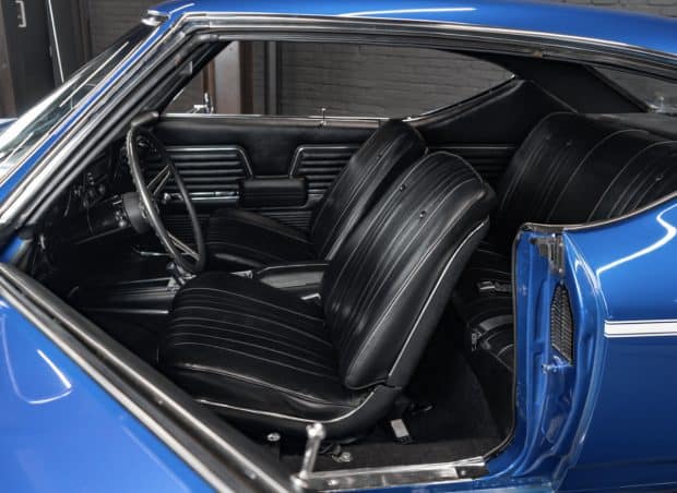 1969-Chevy-Chevelle-Malibu-Blue-5