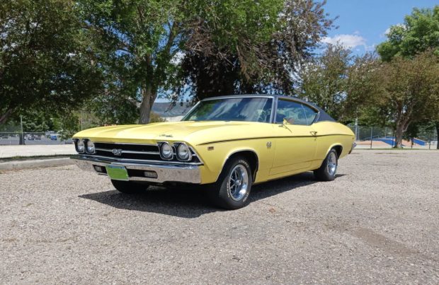 1969-Chevrolet-Chevelle-SS-Yellow-1