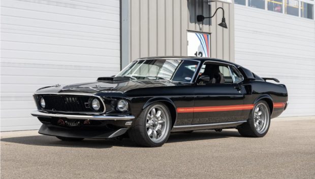 1969-Ford-Mustang-Mach1-Black-1
