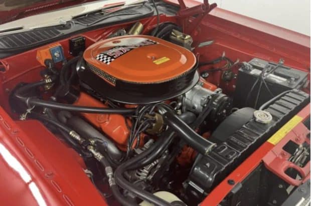 1970-Dodge-Challenger-Red-5