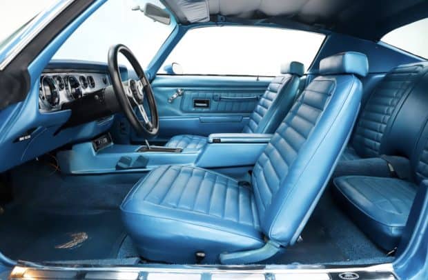 1970-Pontiac-TransAm-Blue-3