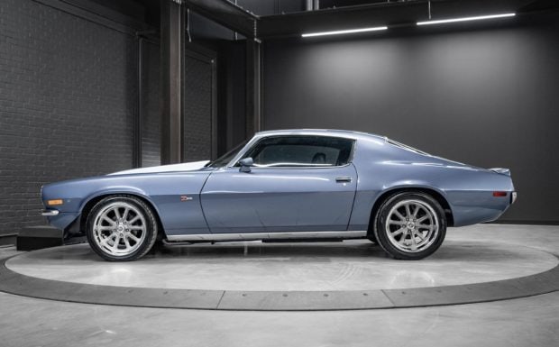 1971-Chevy-Camaro-Blue-3