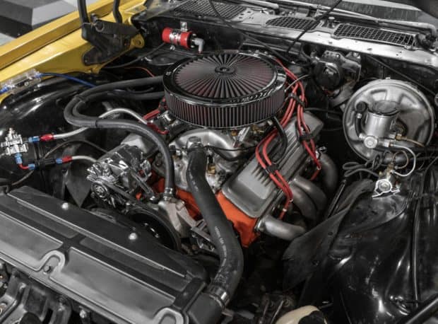 1971-Chevy-Camaro-RS-Gold-2