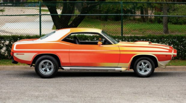 1971-Plymouth-Cuda-440-4