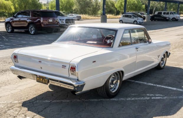 1972-Chevy-II-Nova-White-3