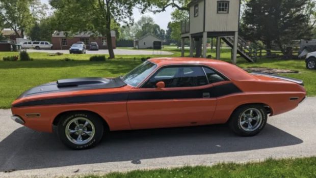 1974-Ddoge-Challenger-440CI-Orange-3