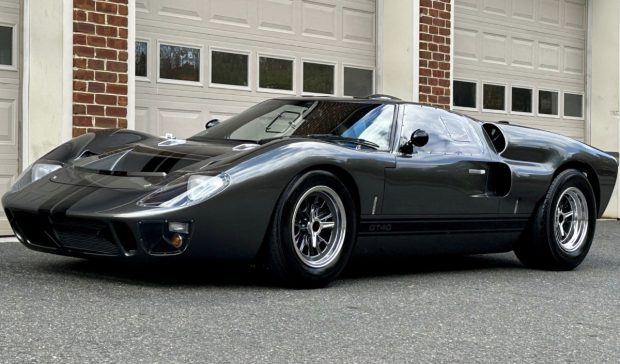 Ford-GT40-1