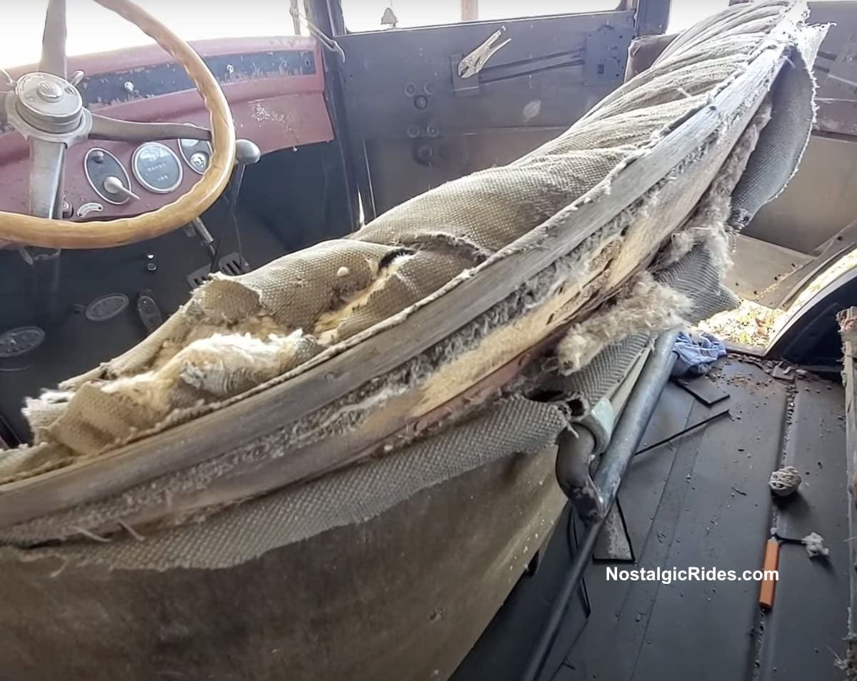 How-to-repair-upholstery-for-antique-cars-3