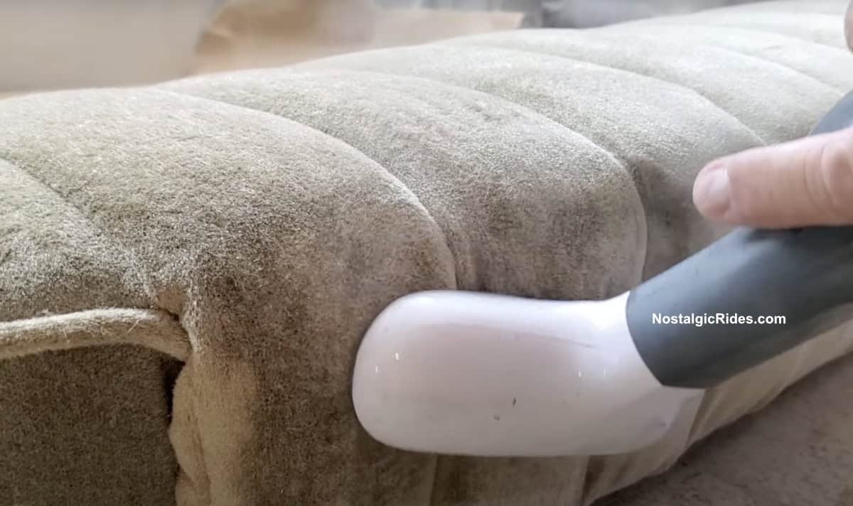 How-to-repair-upholstery-for-antique-cars-32